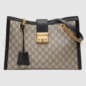 GUCCI mint condition no wear or tear to leather slight dusting inside from use